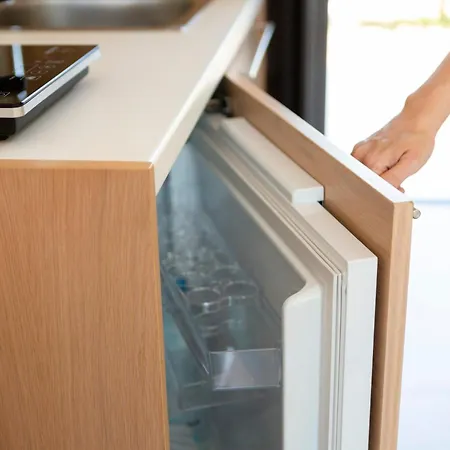 ホテル Akti Retzika 3*