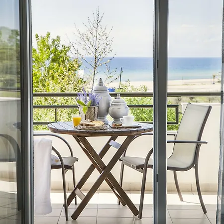 Akti Retzika 3* エパノミ