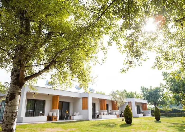 Akti Retzika Otel 3*
