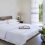 Akti Retzika 3*